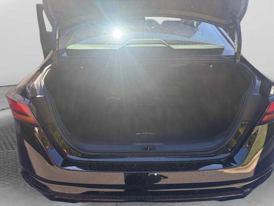 2026 Nissan Altima SR