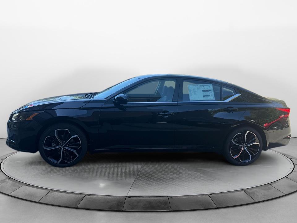 2026 Nissan Altima SR