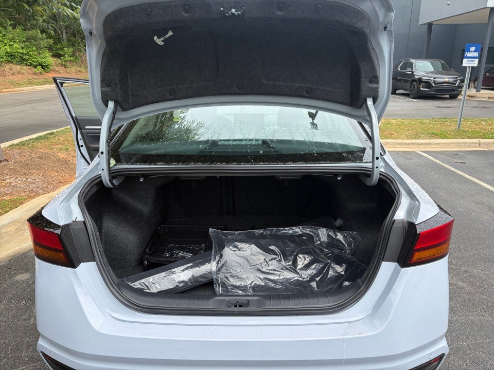 2026 Nissan Altima SR FWD