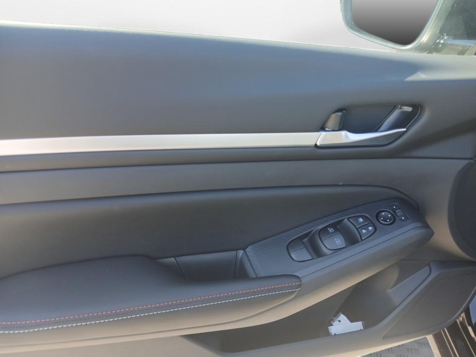 2026 Nissan Altima SR