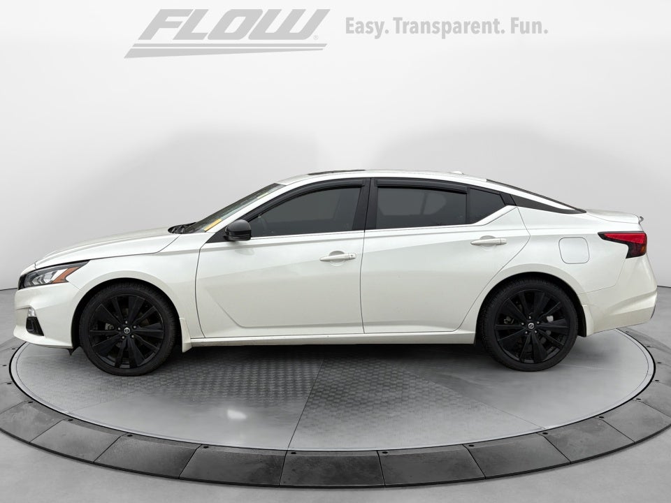 2022 Nissan Altima SR FWD