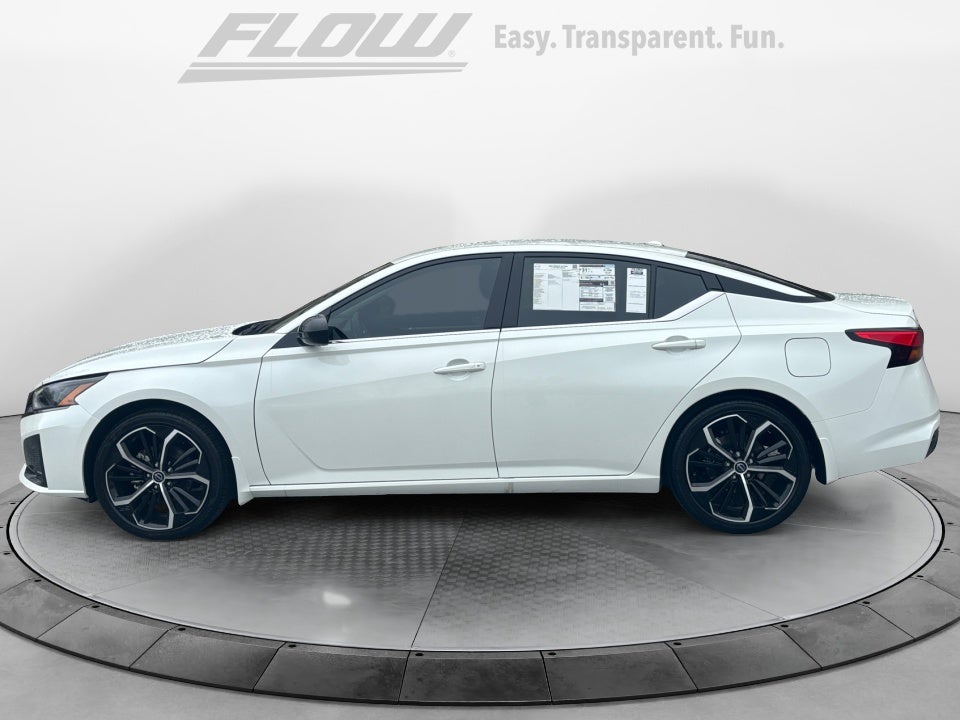 2025 Nissan Altima SR FWD