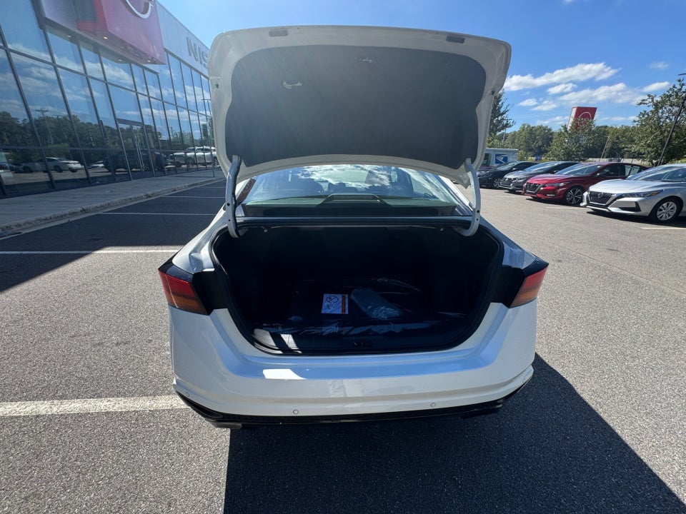 2025 Nissan Altima SR AWD