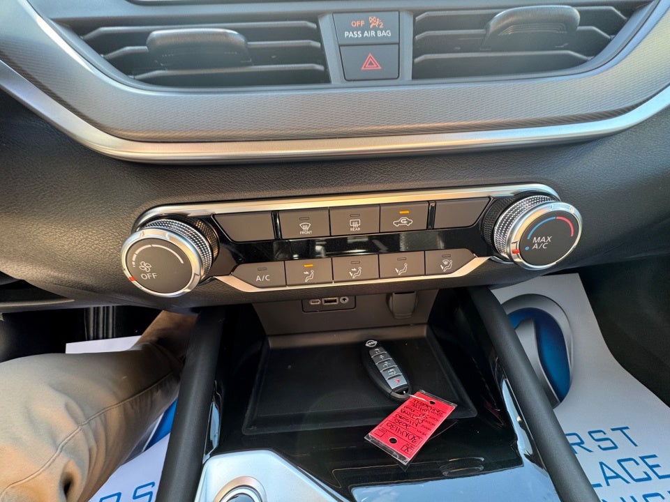 2025 Nissan Altima SR AWD