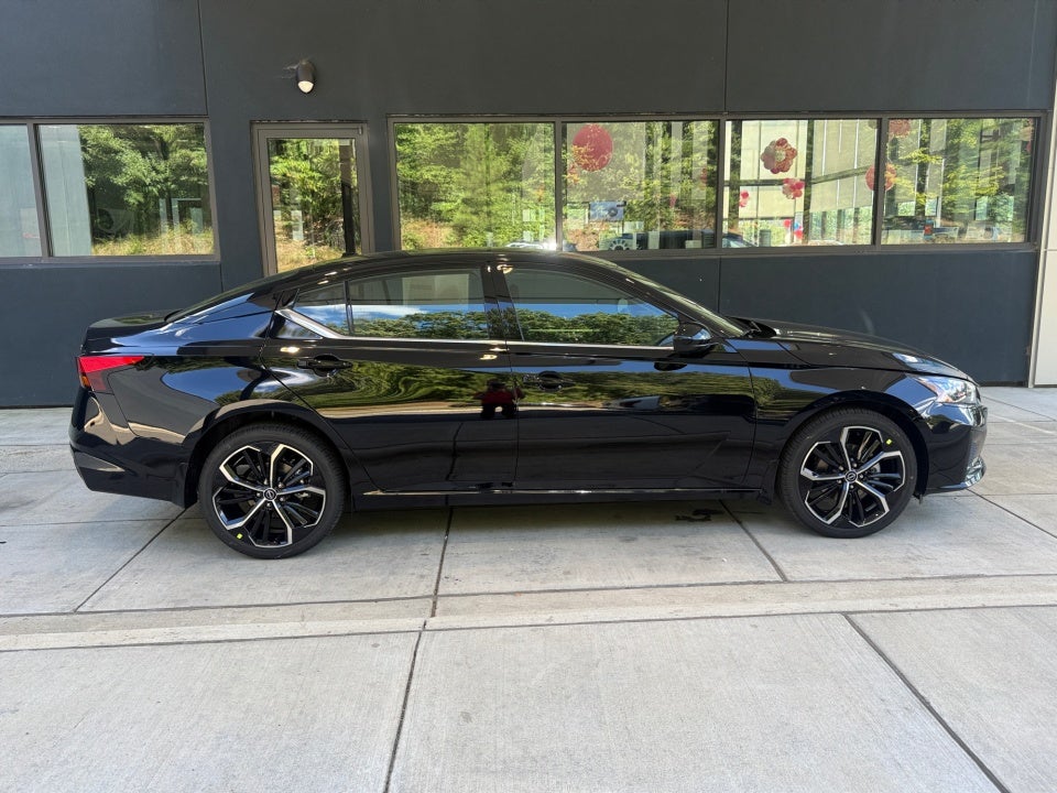 2026 Nissan Altima SR