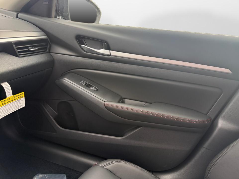 2026 Nissan Altima SR