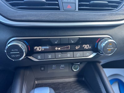 2025 Nissan Altima SV FWD