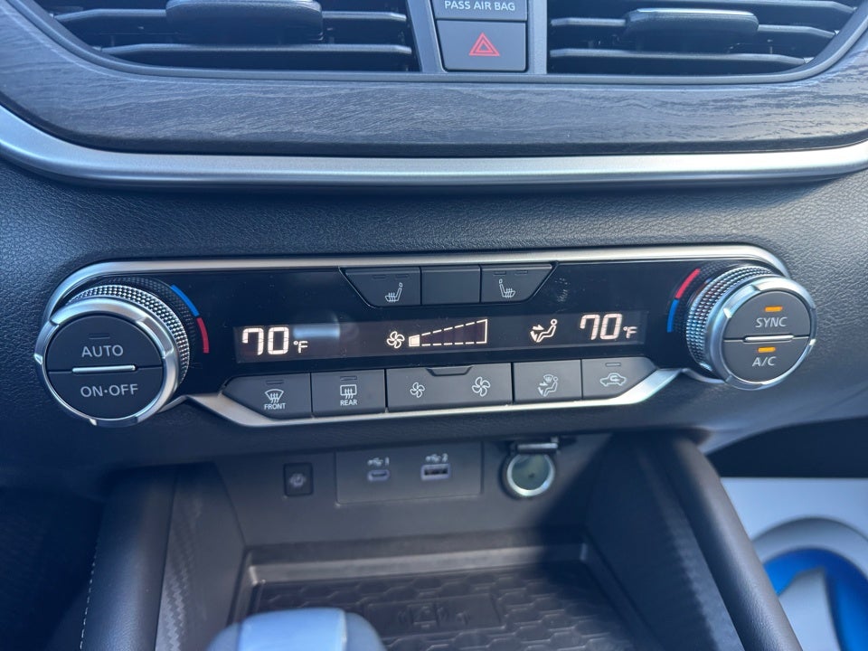 2025 Nissan Altima SV FWD