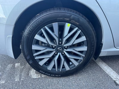 2025 Nissan Altima SV FWD