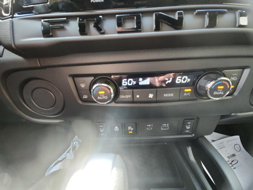 2027 Nissan Frontier SV