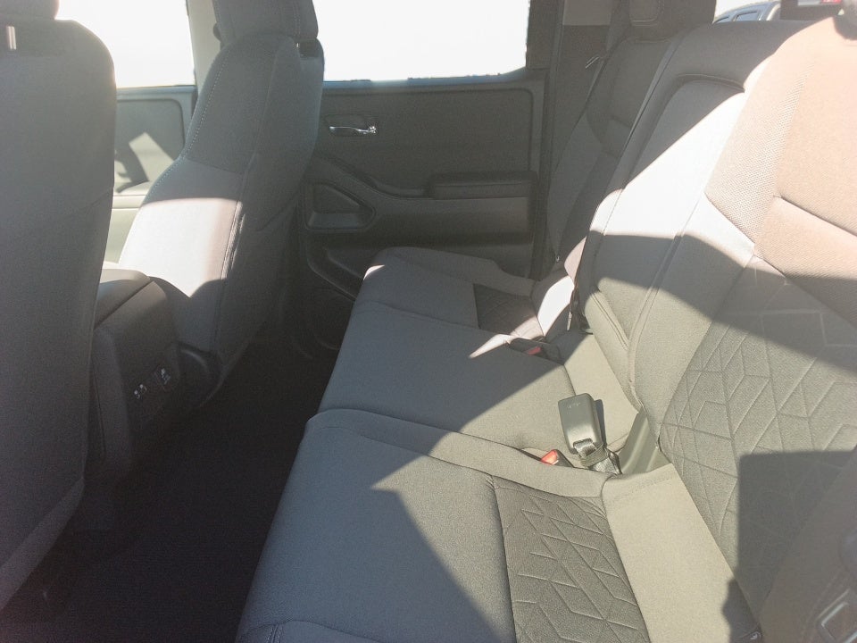 2026 Nissan Frontier Crew Cab SV 4x2