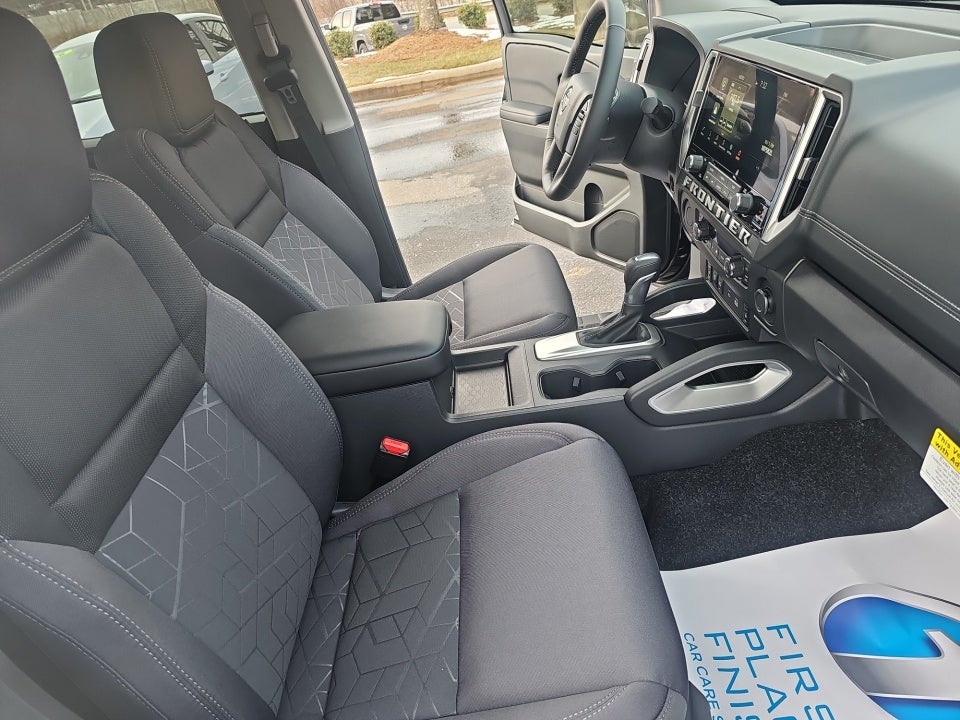 2026 Nissan Frontier Crew Cab SV 4x2