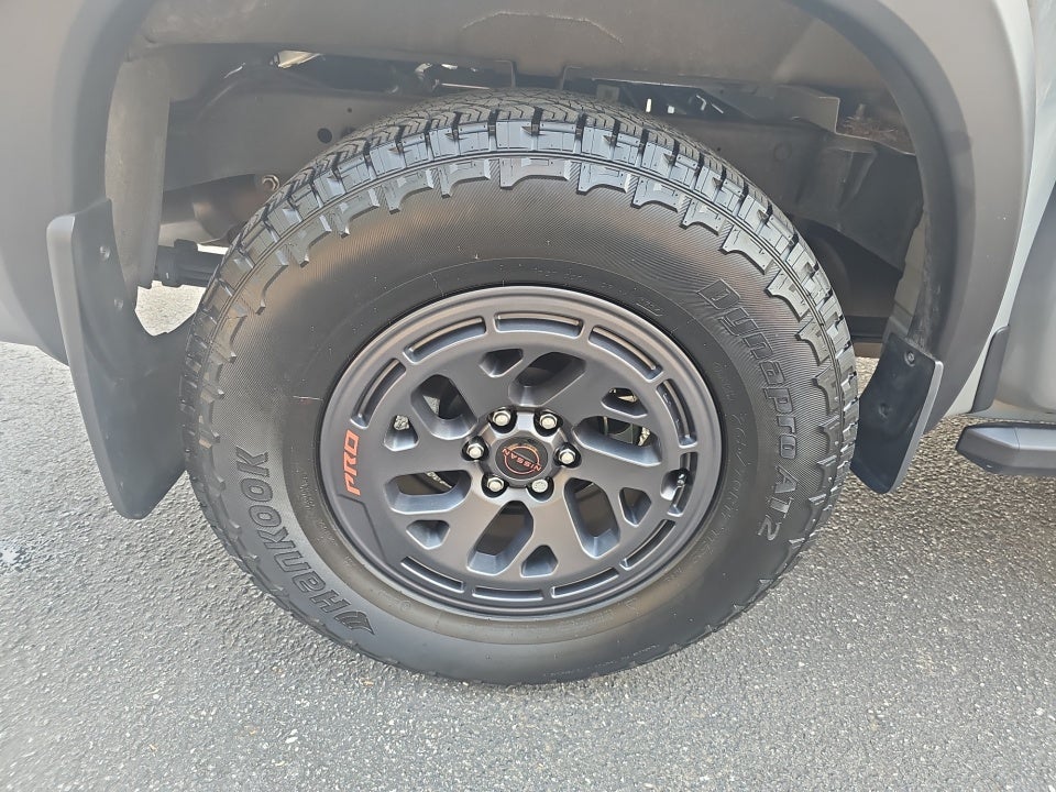 2025 Nissan Frontier Crew Cab PRO-4X 4x4