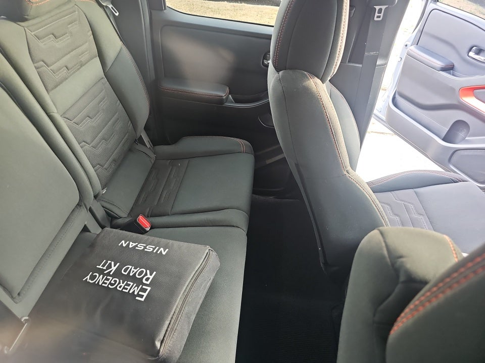 2025 Nissan Frontier Crew Cab PRO-4X 4x4