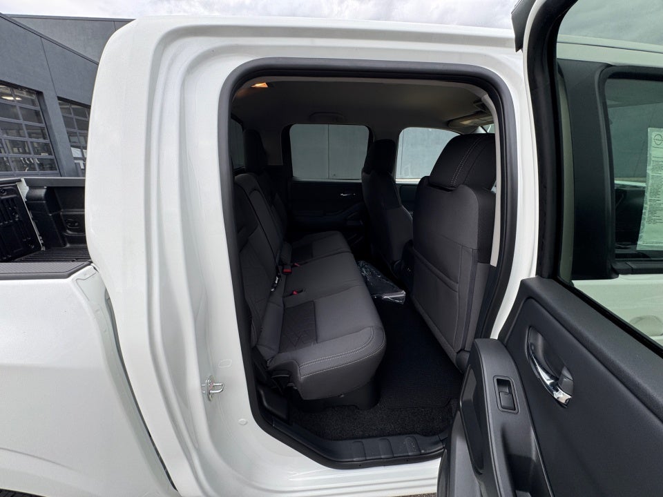 2026 Nissan Frontier Crew Cab SV 4x4