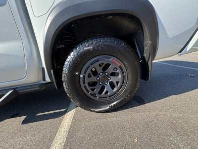 2026 Nissan Frontier Crew Cab PRO-4X 4x4