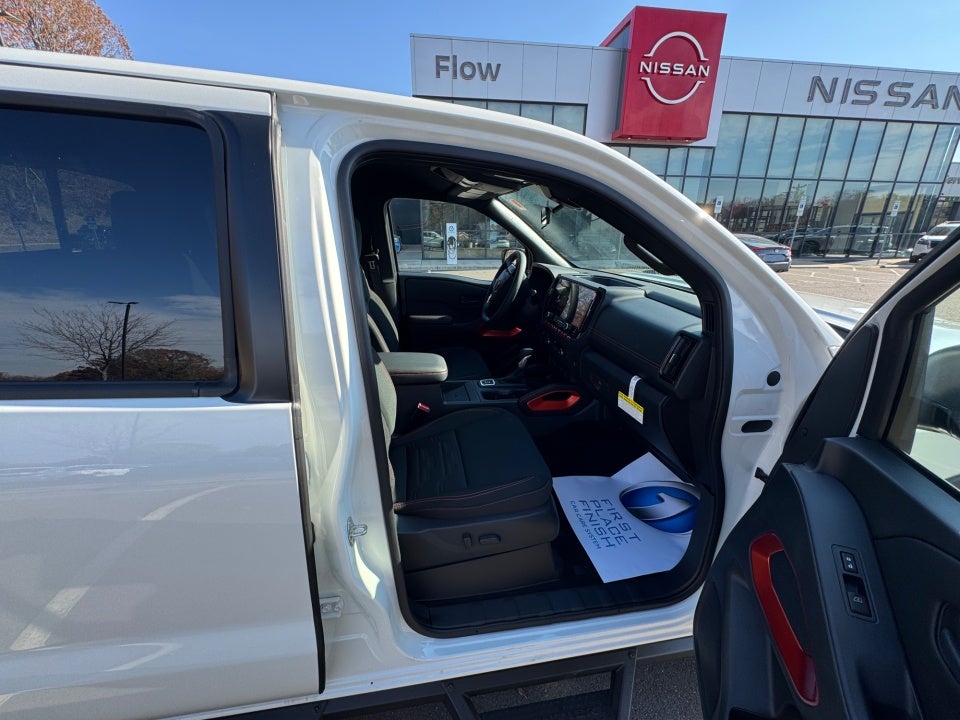 2026 Nissan Frontier Crew Cab PRO-4X 4x4