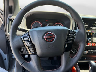 2025 Nissan Frontier Crew Cab PRO-4X 4x4