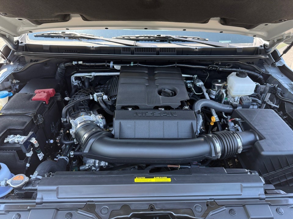 2025 Nissan Frontier Crew Cab PRO-4X 4x4