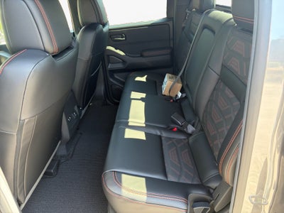 2026 Nissan Frontier Crew Cab PRO-4X 4x4