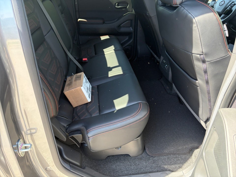 2026 Nissan Frontier Crew Cab PRO-4X 4x4