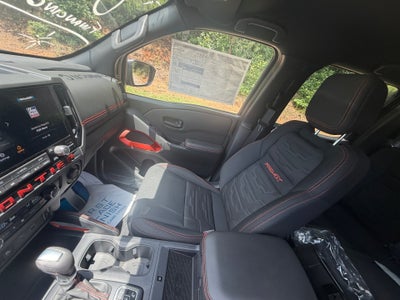 2026 Nissan Frontier Crew Cab PRO-4X 4x4