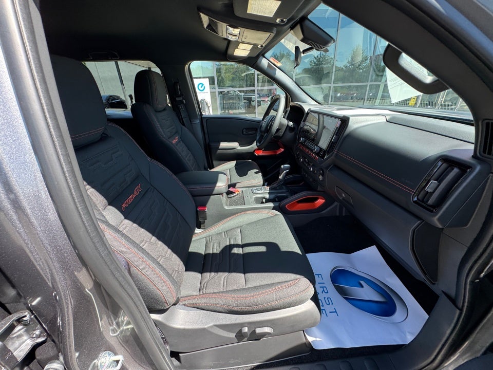 2026 Nissan Frontier Crew Cab PRO-4X 4x4