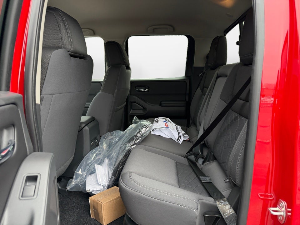 2026 Nissan Frontier Crew Cab Long Bed SV 4x4