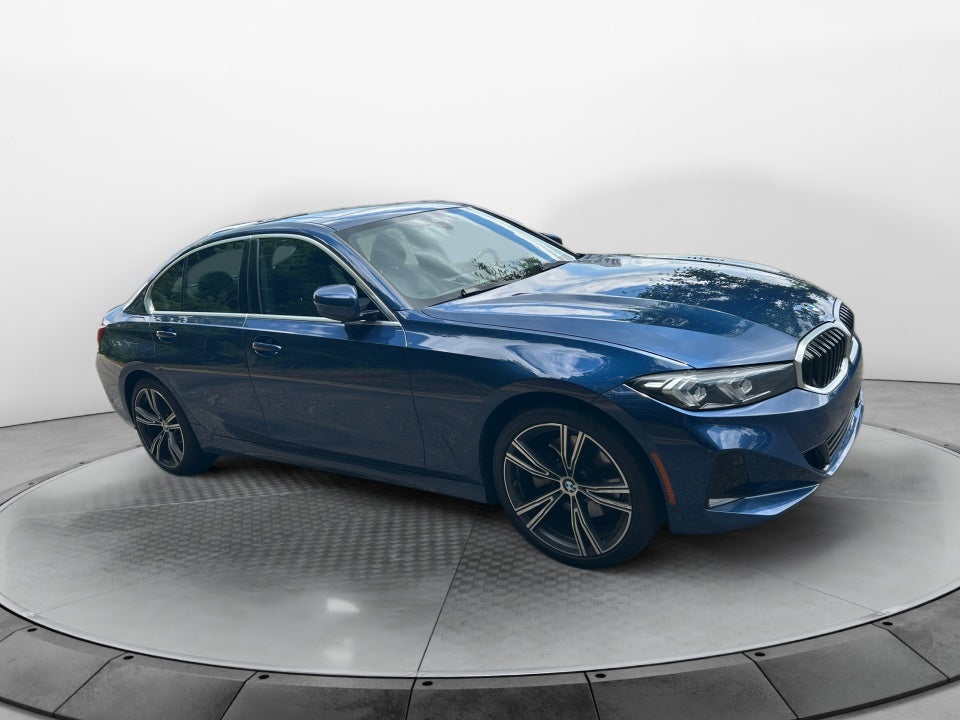 2024 BMW 3 Series 330i Sedan's photo