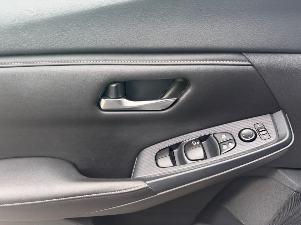 2023 Nissan Sentra SV Xtronic CVT