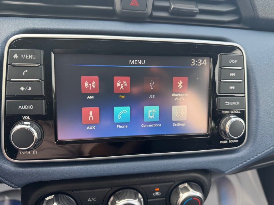 2025 Nissan Versa 1.6 SV