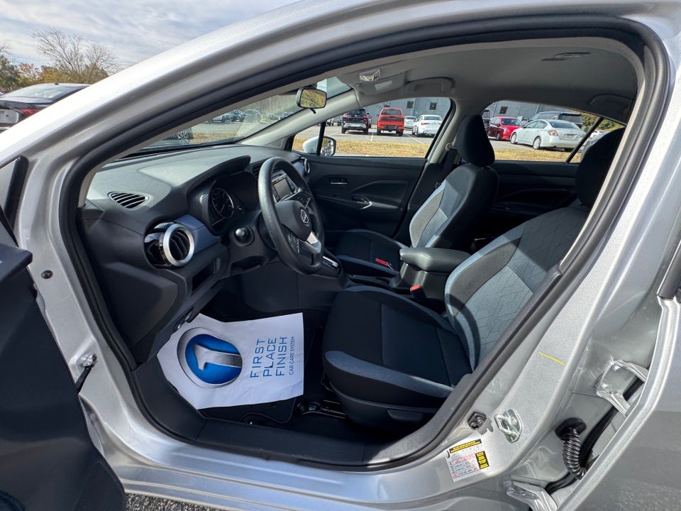 2025 Nissan Versa 1.6 SV