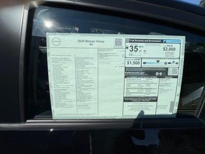 2025 Nissan Versa 1.6 SR