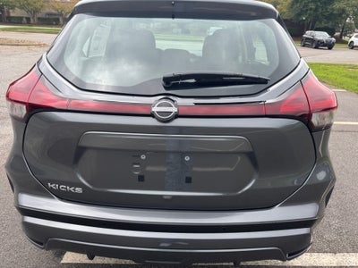 2025 Nissan Kicks Play S
