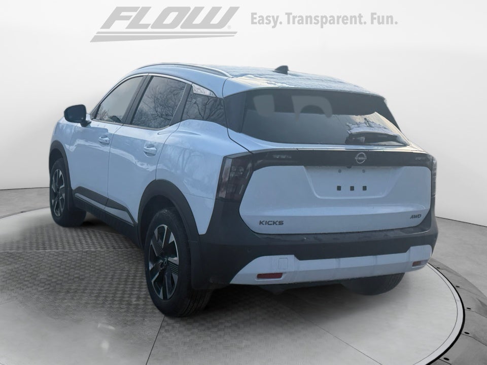 2026 Nissan Kicks SV