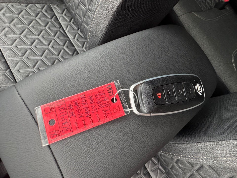 2026 Nissan Kicks SV