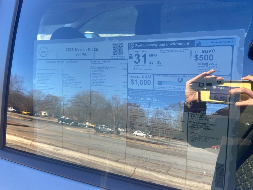 2026 Nissan Kicks SV