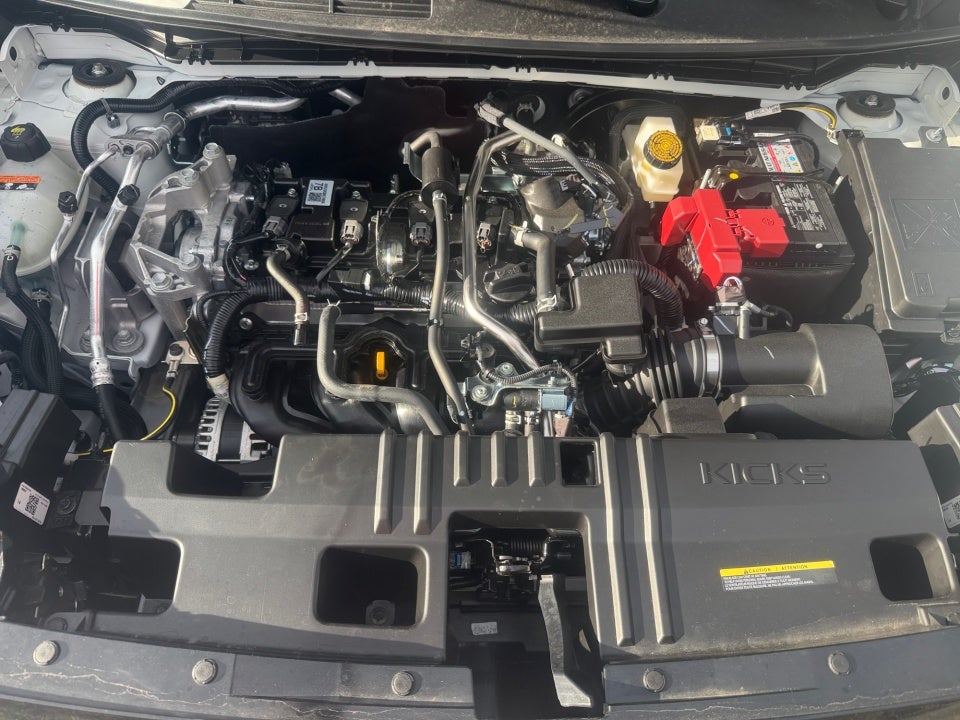 2025 Nissan Kicks SR Intelligent AWD