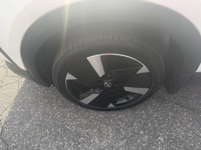 2025 Nissan Kicks SR Intelligent AWD