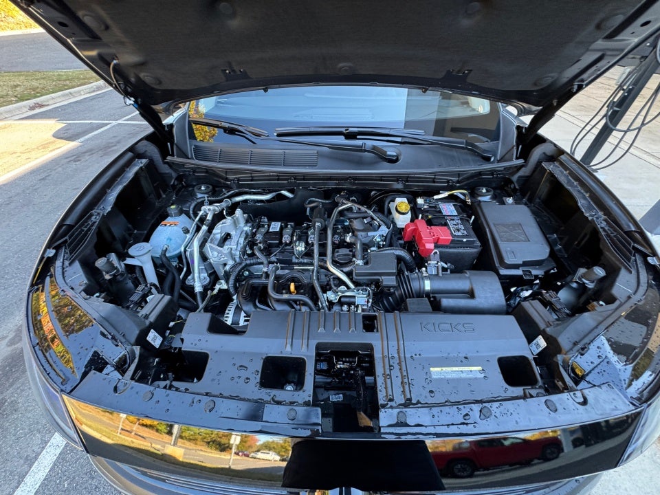 2026 Nissan Kicks SR