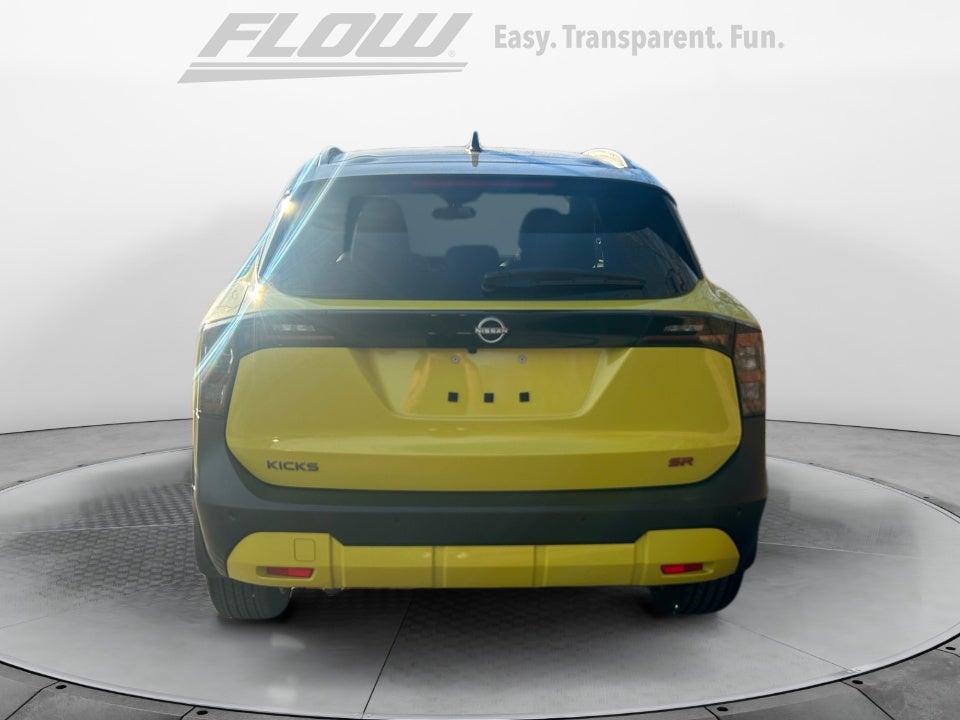 2025 Nissan Kicks SR FWD