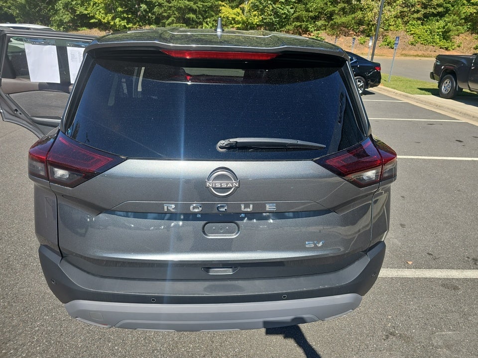 2022 Nissan Rogue SV FWD