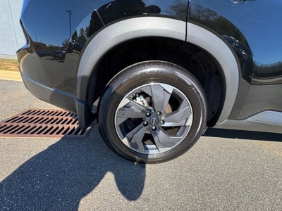 2025 Nissan Rogue SV FWD