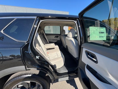 2025 Nissan Rogue SV FWD