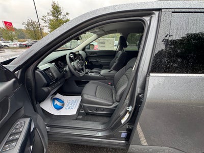 2025 Nissan Pathfinder SV FWD