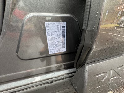 2025 Nissan Pathfinder SV FWD