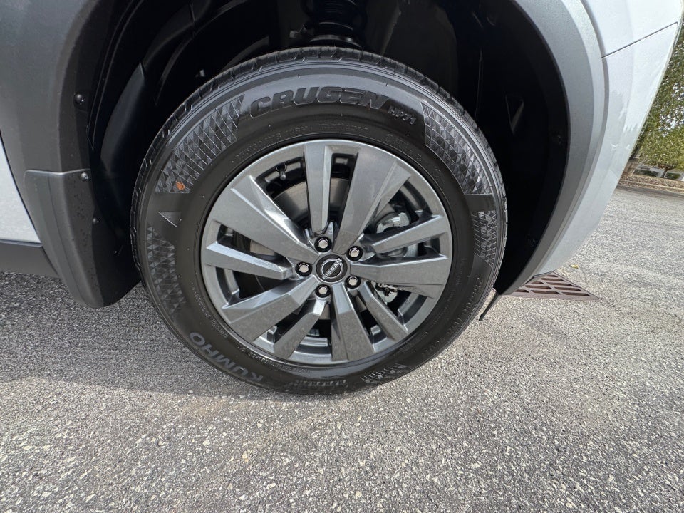 2025 Nissan Pathfinder SV 4WD