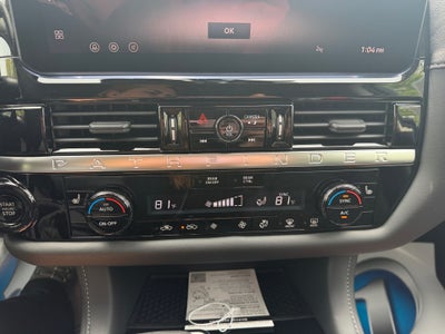 2026 Nissan Pathfinder SV