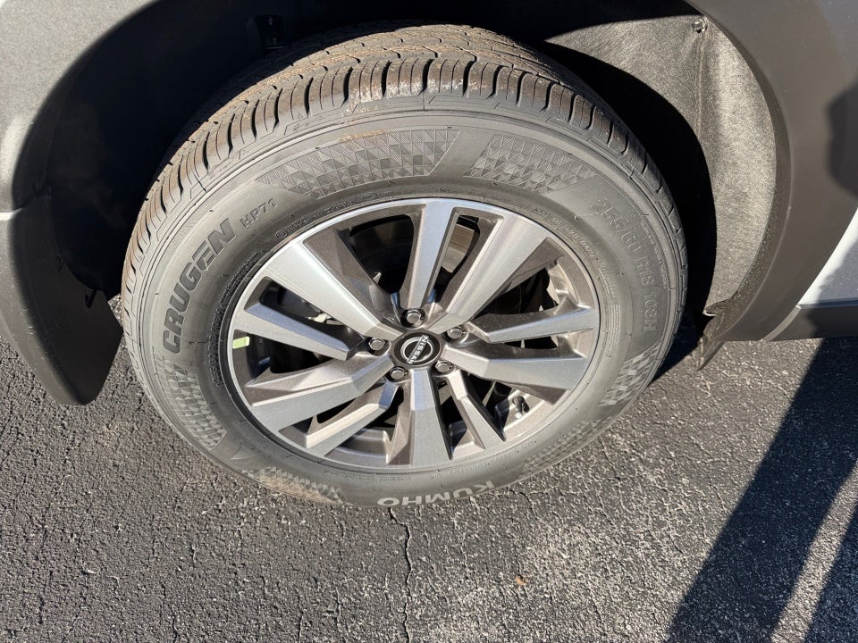 2025 Nissan Pathfinder SL FWD