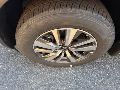 2025 Nissan Pathfinder SL FWD